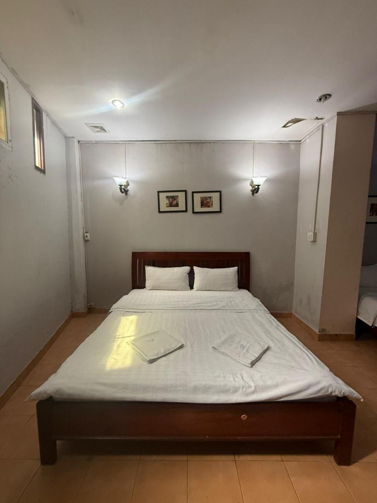 Mekong Riverside Vientiane Room photo