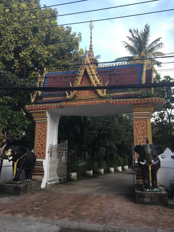 Mekong Riverside Vientiane Exterior photo